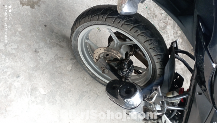 Suzuki gixxer monotion double disc